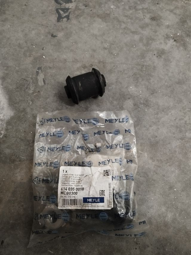 Casquillos brazo suspensión Saab 93