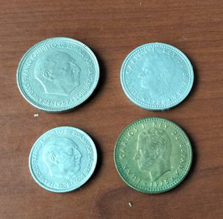 4 monedas antiguas distintas 