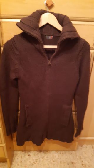 Jersey Bershka marrón talla M