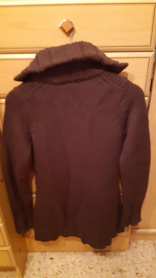 Jersey Bershka marrón talla M