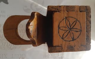 Tarra, recipiente de madera antiguo