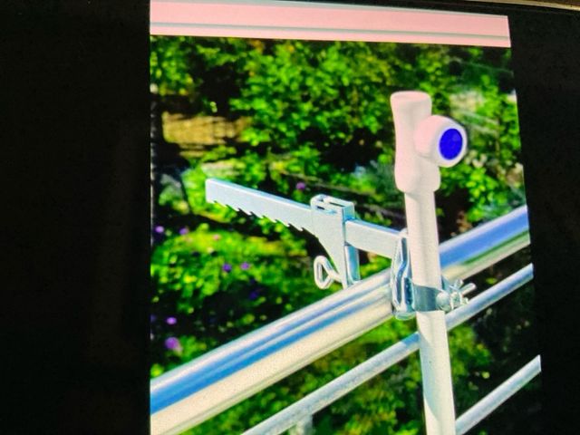 PINZA SOMBRILLA PARA BALCON