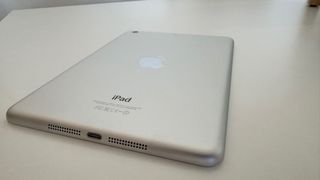 iPad mini 2 como nuevo 16gb con funda.