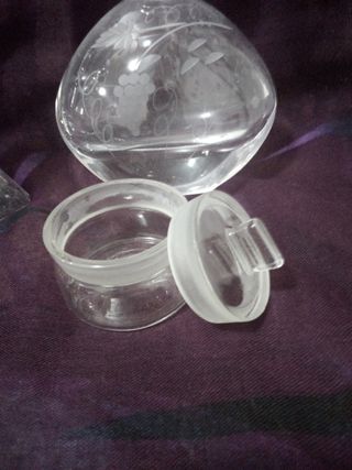 Set piccole bottiglie e scatoline da collezione