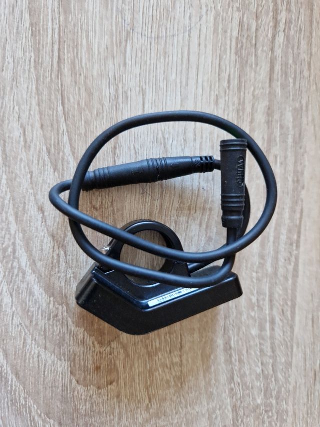 Indicador de velocidad y cuenta km