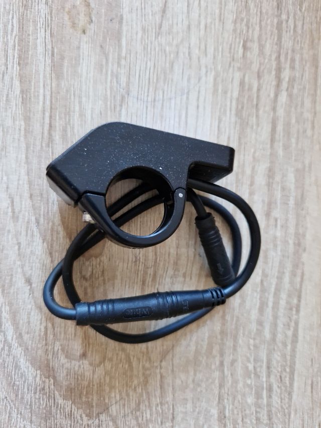 Indicador de velocidad y cuenta km