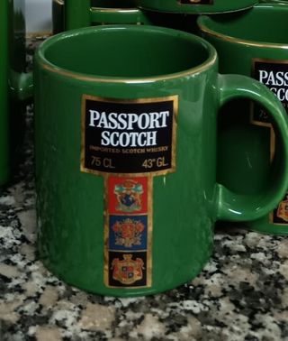 Conjunto Jarra y tazas Passport
