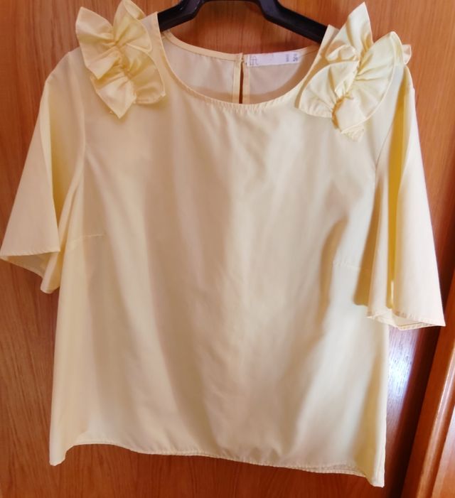 Blusa de lefties