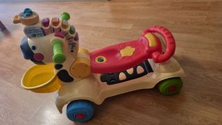 Andador, correpasillos y patinete Vtech