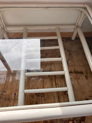 mesa y estanteria bambu