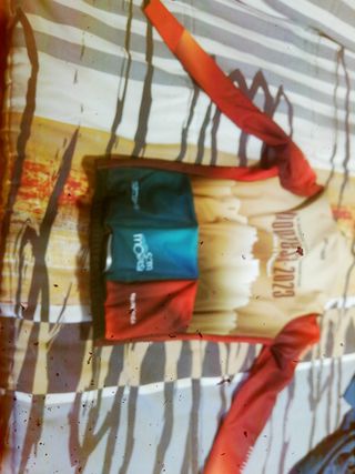 Se vende maillot talla M nuevo manga larga