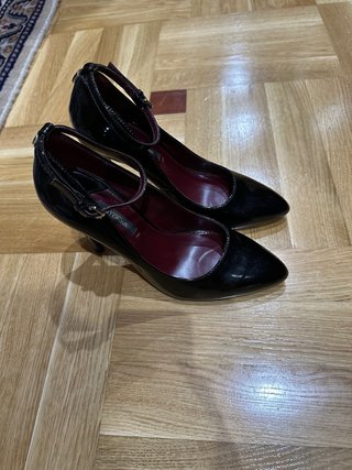 Zapatos de tacon negros