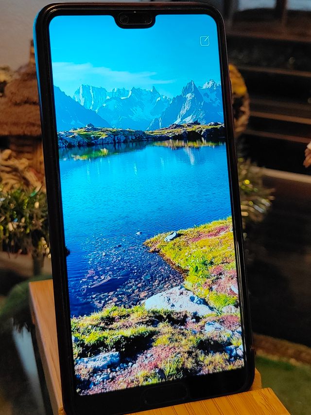 HUAWEI P 20