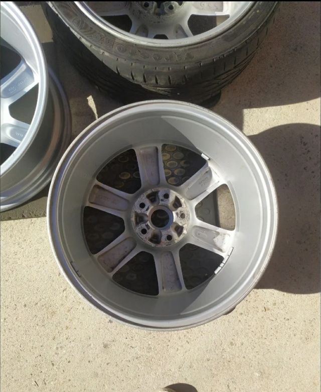 4 llantas Nissan 350Z