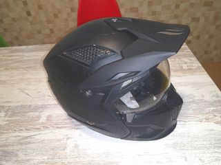 Casco MT Helmets Streetfigther