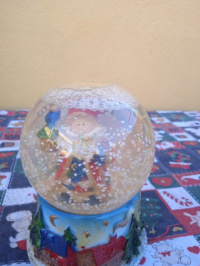 Bola de nieve navideña