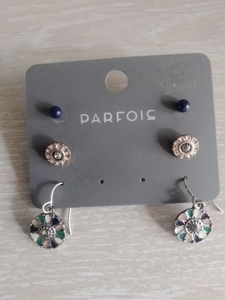 Pendientes nuevos de bisutería