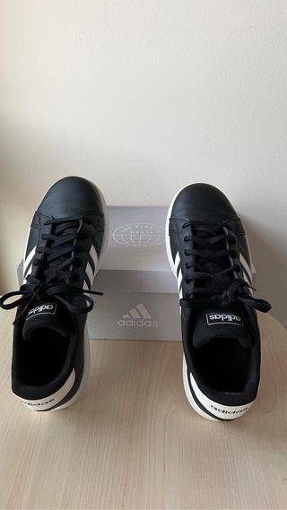 Adidas Grand Court