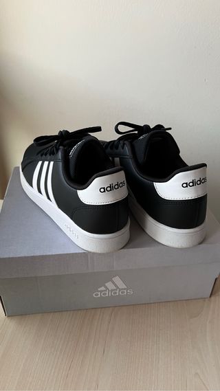 Adidas Grand Court