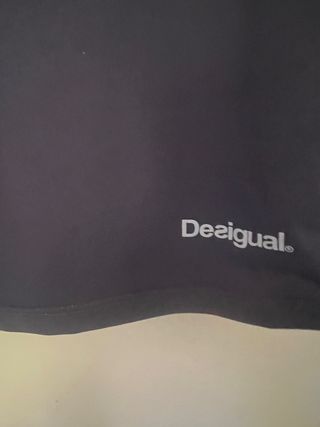 Bellissimo top ragazza donna firmato Desigual
