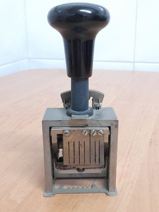 Antiguo Numerador Manual años 60.