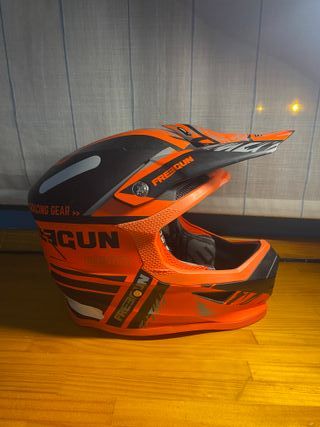 Casco cross/enduro poco usado.