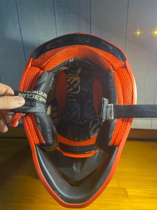 Casco cross/enduro poco usado.