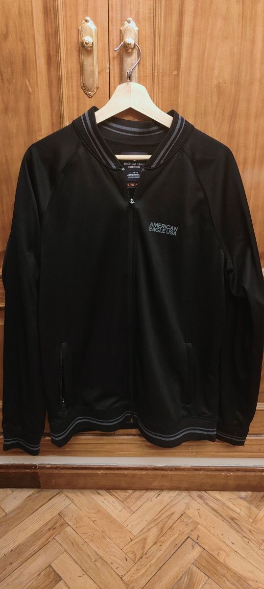 Chaqueta deportiva  American Eagle