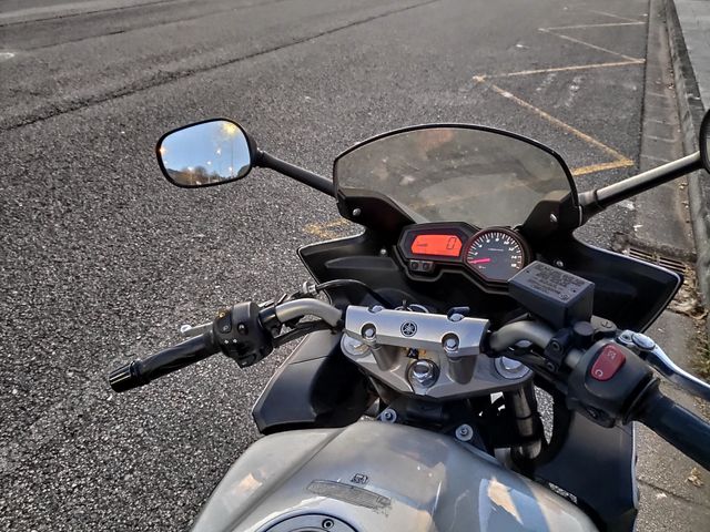 YAMAHA FAZER FZ6-S DICIEMBRE 2008