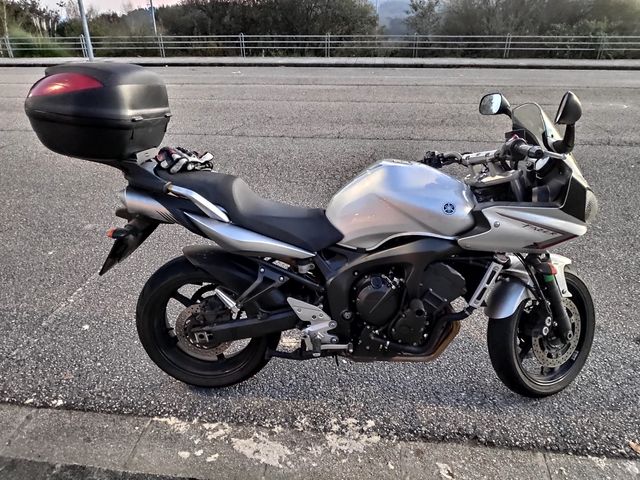 YAMAHA FAZER FZ6-S DICIEMBRE 2008
