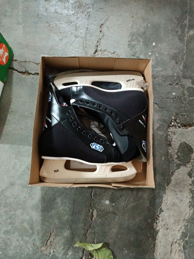 Patines de hockey nuevos