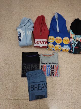 Sudaderas,camisetas y chaquetas talla 10