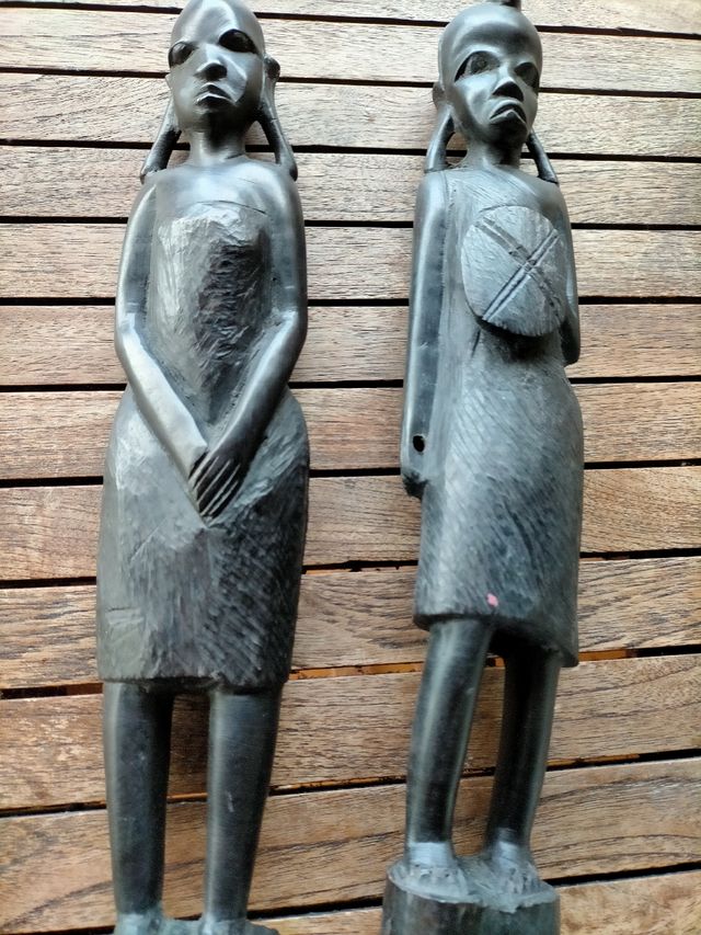 Pareja de figuras africanas madera