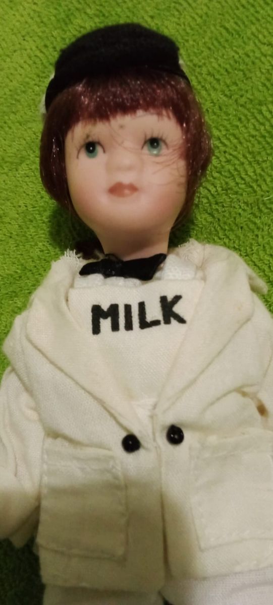 Bambola di porcellana