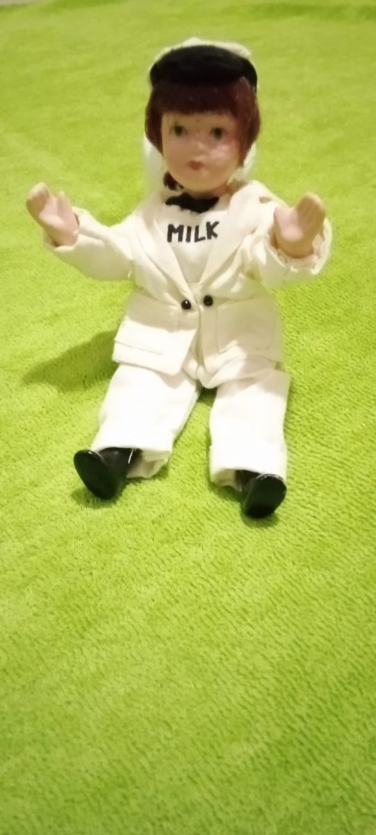 Bambola di porcellana