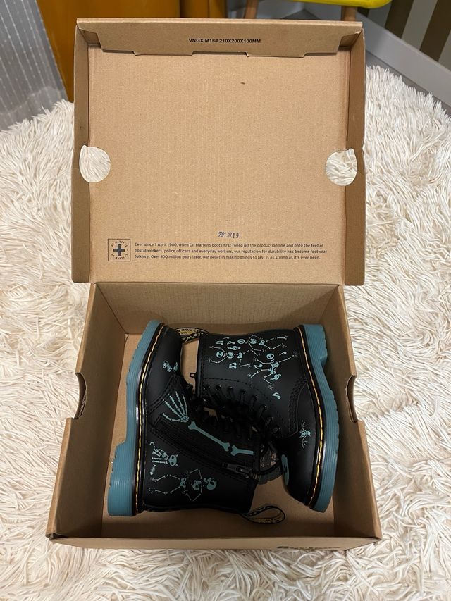 botas Dr Martens sin estrenar