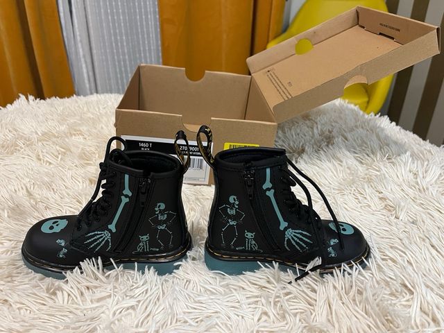 botas Dr Martens sin estrenar