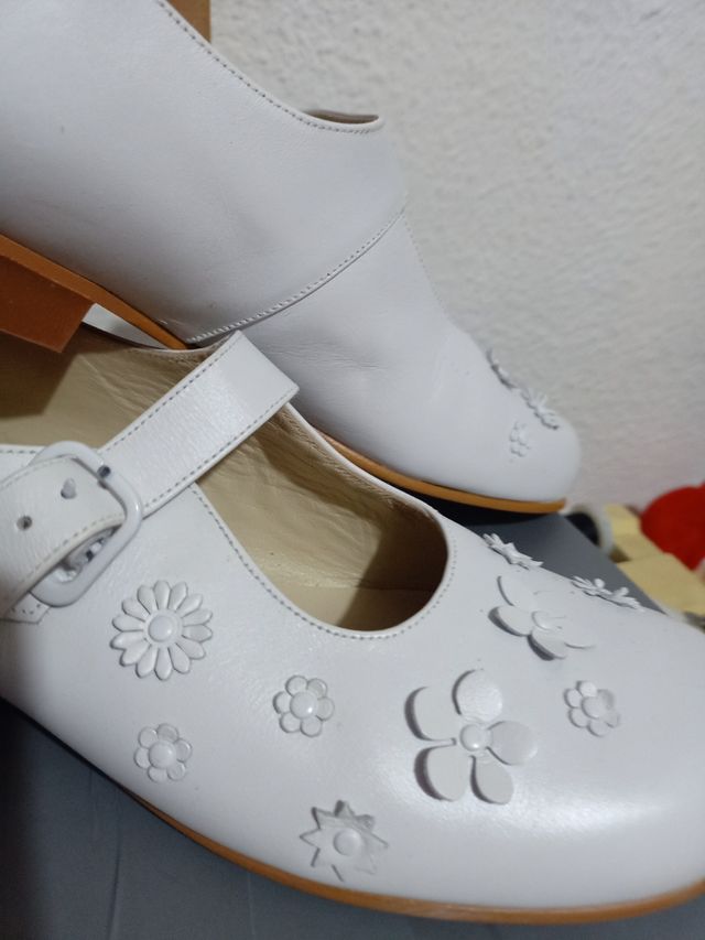 Zapatos blancos de comunion