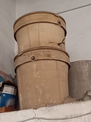 2 Bidones de Agua  unos 150L aproximado