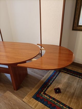 Mesa salón extensible color manzano. Lugo ciudad