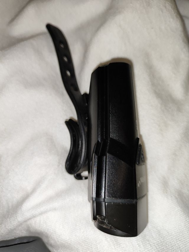 Vendo luz delantera bici INFINI