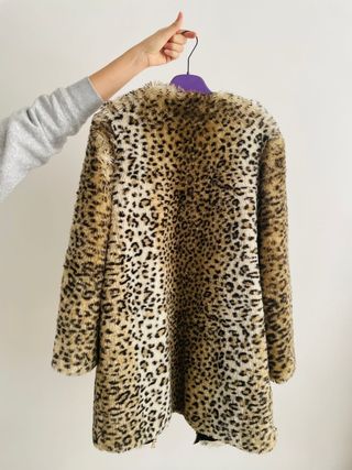 Abrigo efecto pelo leopardo