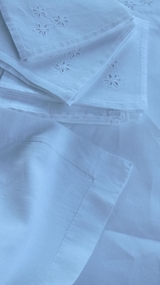 Mantelería +3m antigua de lino