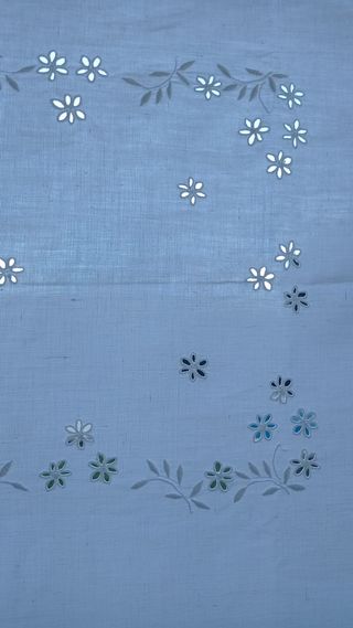 Mantelería +3m antigua de lino