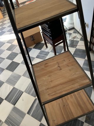 estanteria o expositor piramidal