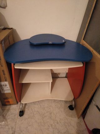 Escritorio juvenil 