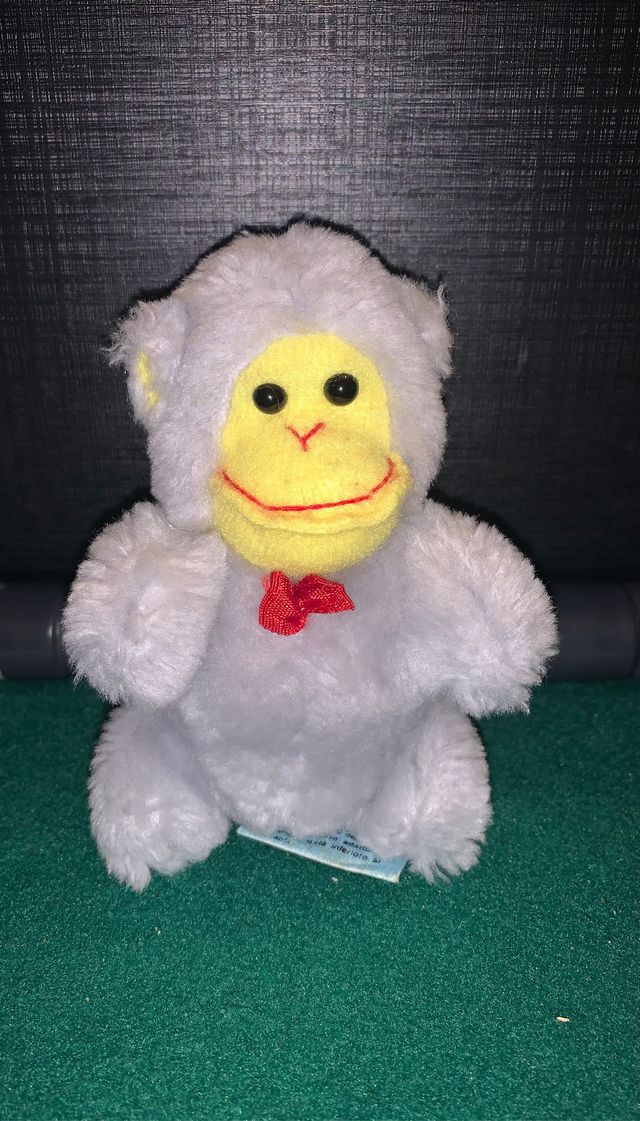 Peluche scimmia