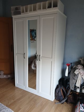 Mueble 3 puertas songesand ikea