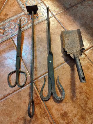 Utensilios antiguos para chimenea