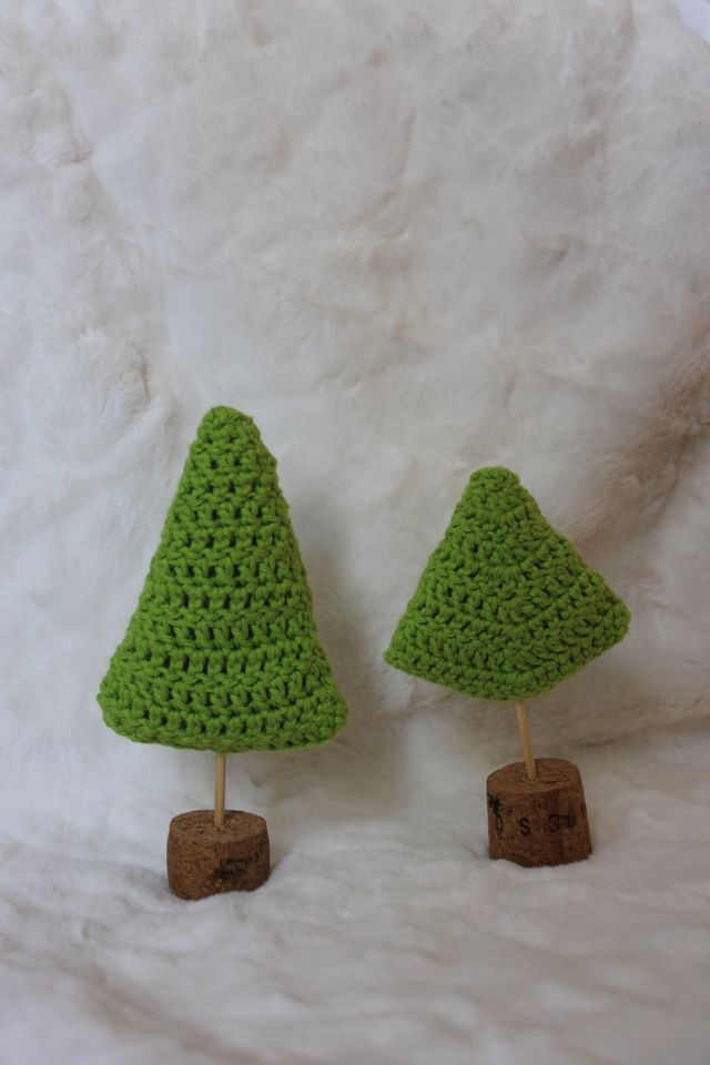 Alberelli di Natale fatti a mano all'uncinetto